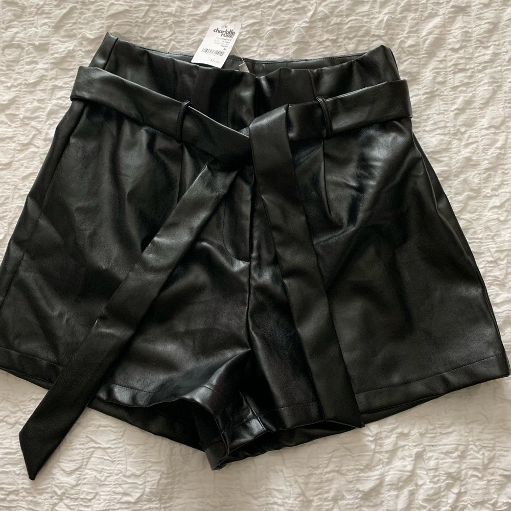 Faux leather tie shorts
